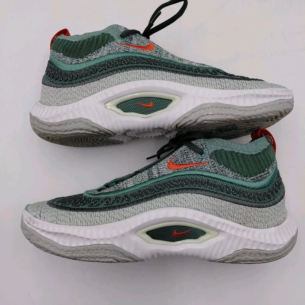Nike Cosmic Unity 3 Men's 8.5 Basketball Shoes FJ4239-300 Sport Green Swoosh